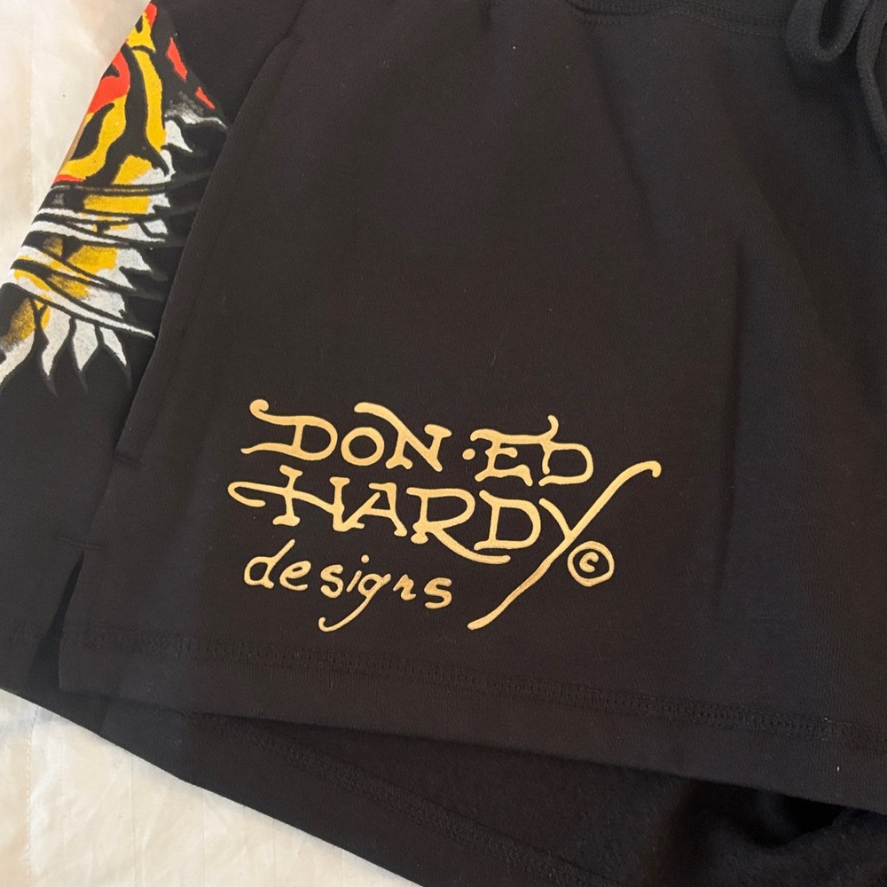 Ed Hardy Black and Gold Women's Athletic Shorts NWT - Picture 5 of 6